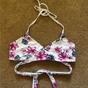 Frankie’s Bikinis Malia Top